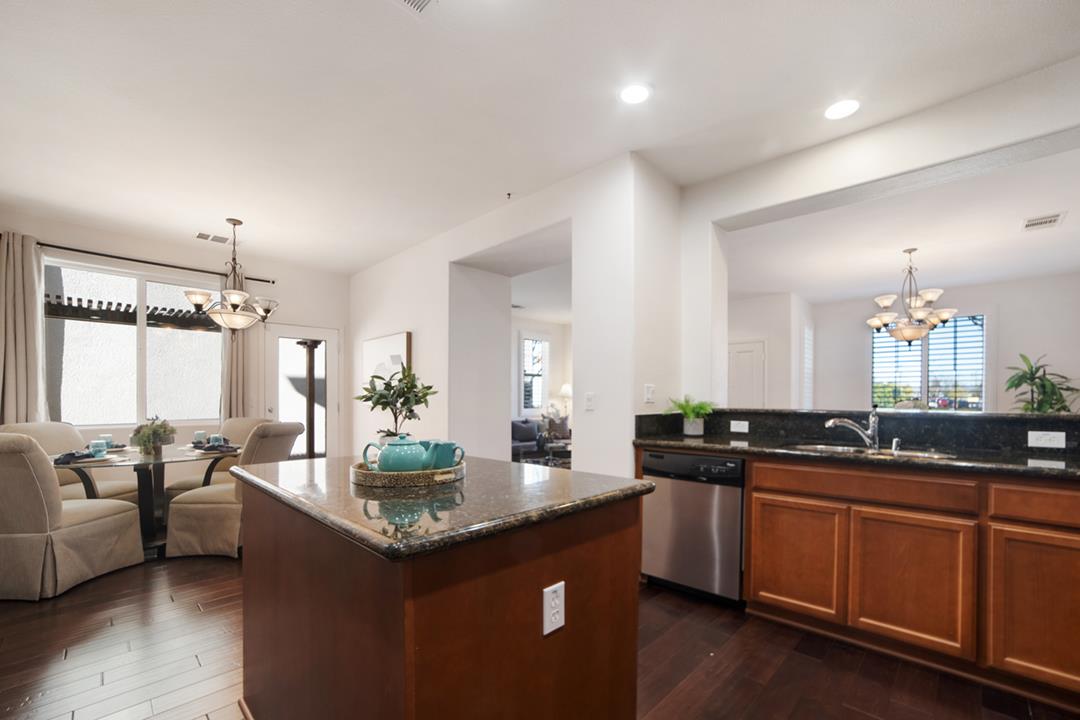 Detail Gallery Image 9 of 31 For 2432 Homer Ln, Hayward,  CA 94545 - 3 Beds | 2/1 Baths