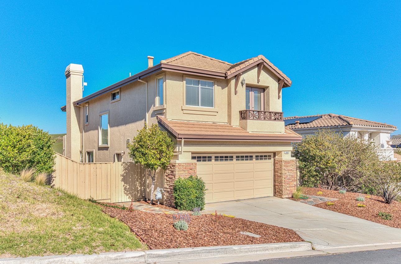 Detail Gallery Image 1 of 1 For 26482 Honor Ln, Salinas,  CA 93908 - 3 Beds | 2/1 Baths