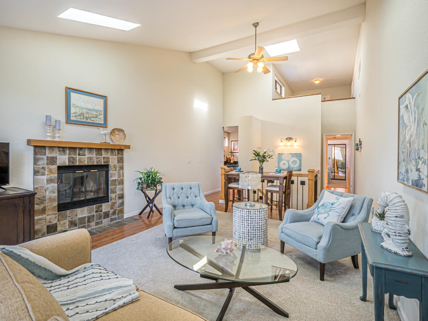 Detail Gallery Image 1 of 1 For 1519 Hidden Terrace Ct, Santa Cruz,  CA 95062 - 2 Beds | 2 Baths