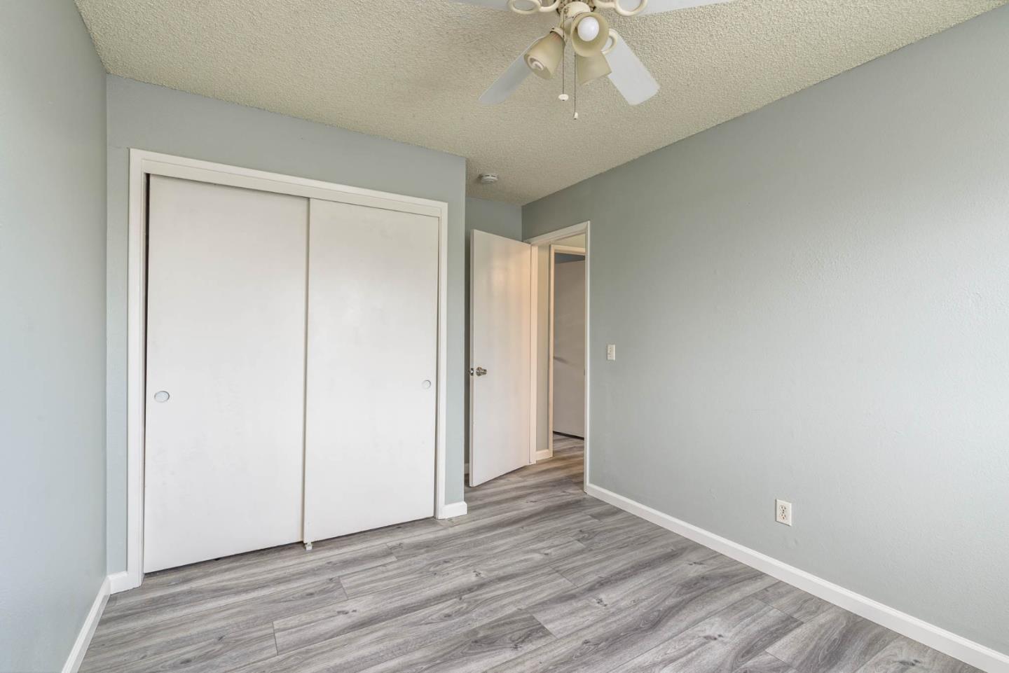 Detail Gallery Image 8 of 27 For 1644 W North Bear Creek Dr, Merced,  CA 95348 - 2 Beds | 1/1 Baths