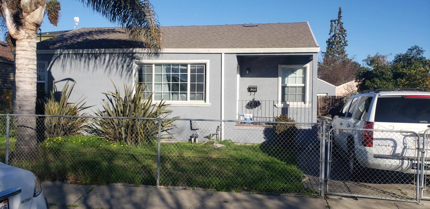 Detail Gallery Image 1 of 1 For 1424 Marybelle Ave, San Leandro,  CA 94577 - 3 Beds | 1 Baths