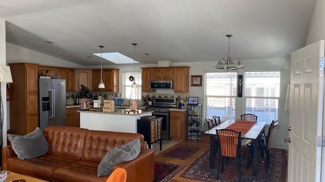 Detail Gallery Image 13 of 25 For 1111 Morse Ave #62,  Sunnyvale,  CA 94089 - 3 Beds | 2 Baths