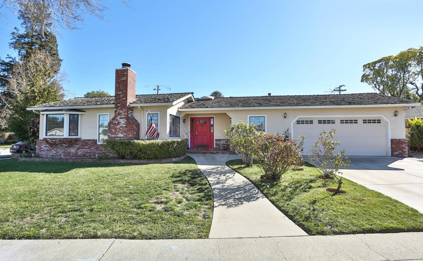 Detail Gallery Image 1 of 1 For 1360 Brook Glen Dr, San Jose,  CA 95129 - 4 Beds | 2 Baths