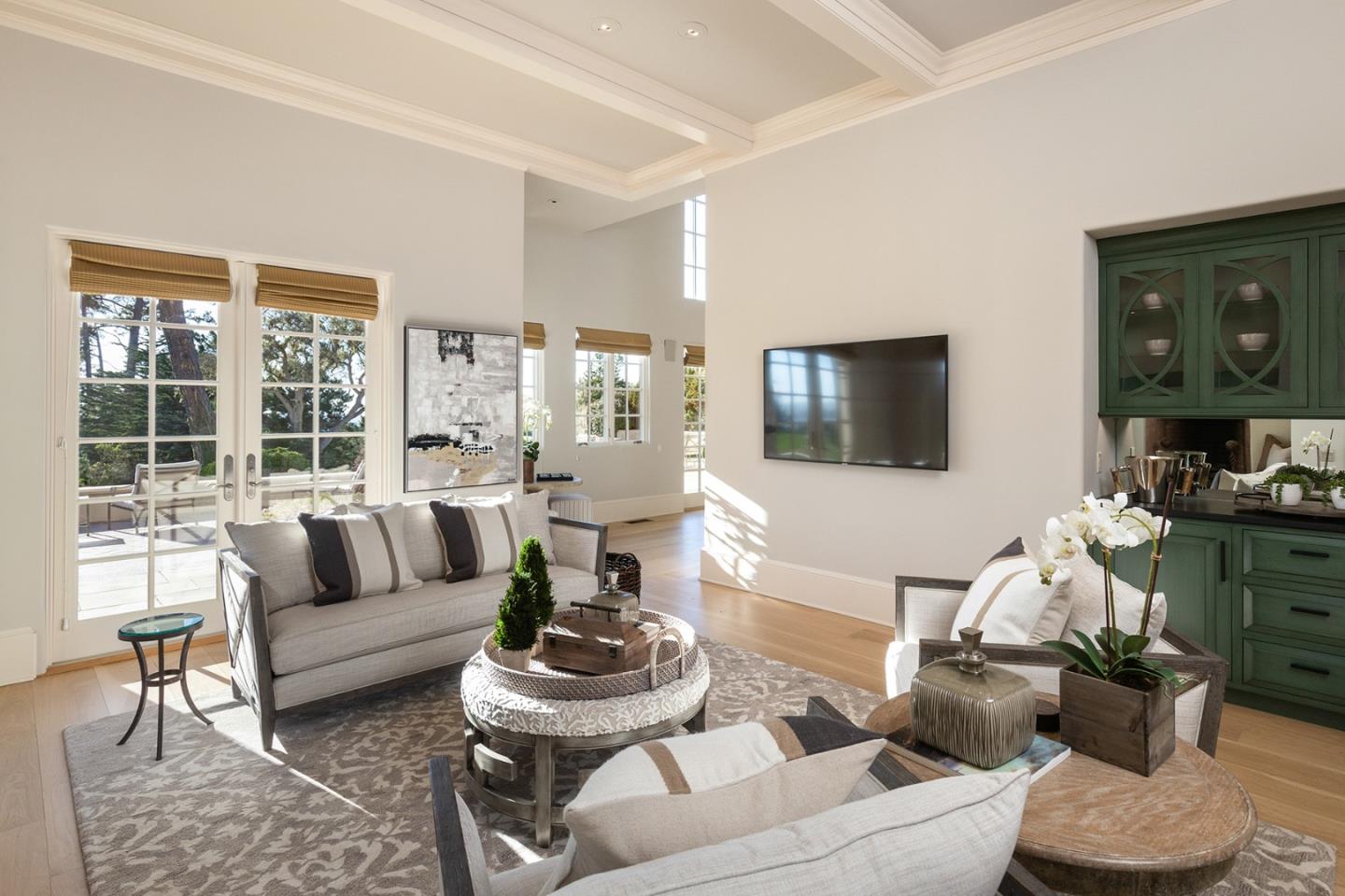 Detail Gallery Image 12 of 47 For 3410 17 Mile Dr, Pebble Beach,  CA 93953 - 7 Beds | 7/1 Baths