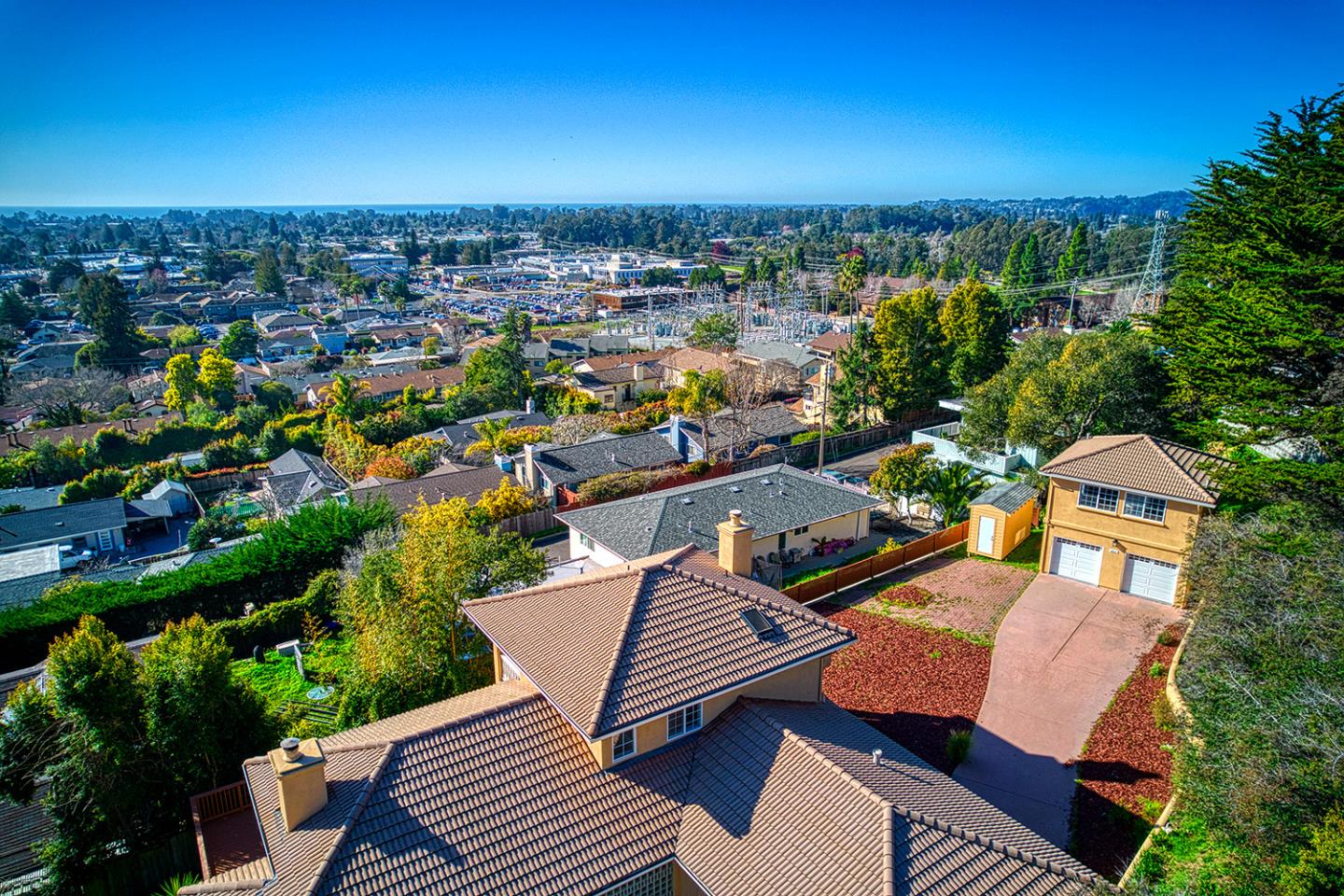 Detail Gallery Image 4 of 62 For 3553&3551 Mission Dr, Santa Cruz,  CA 95065 - 3 Beds | 2 Baths