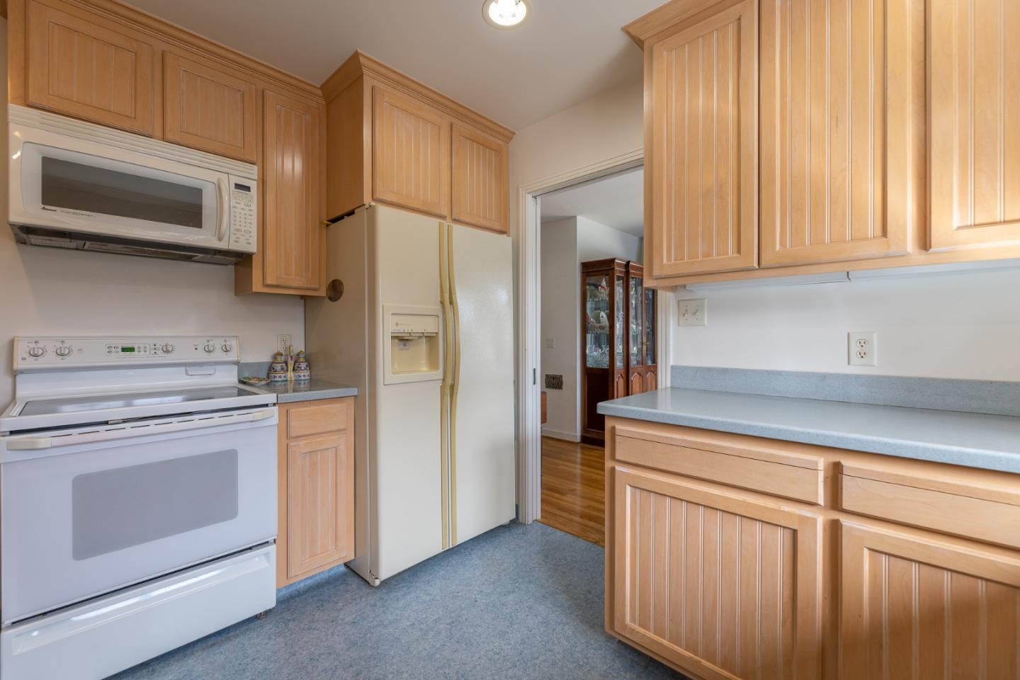 Detail Gallery Image 10 of 13 For 194 Riker Ter, Salinas,  CA 93901 - 3 Beds | 2 Baths