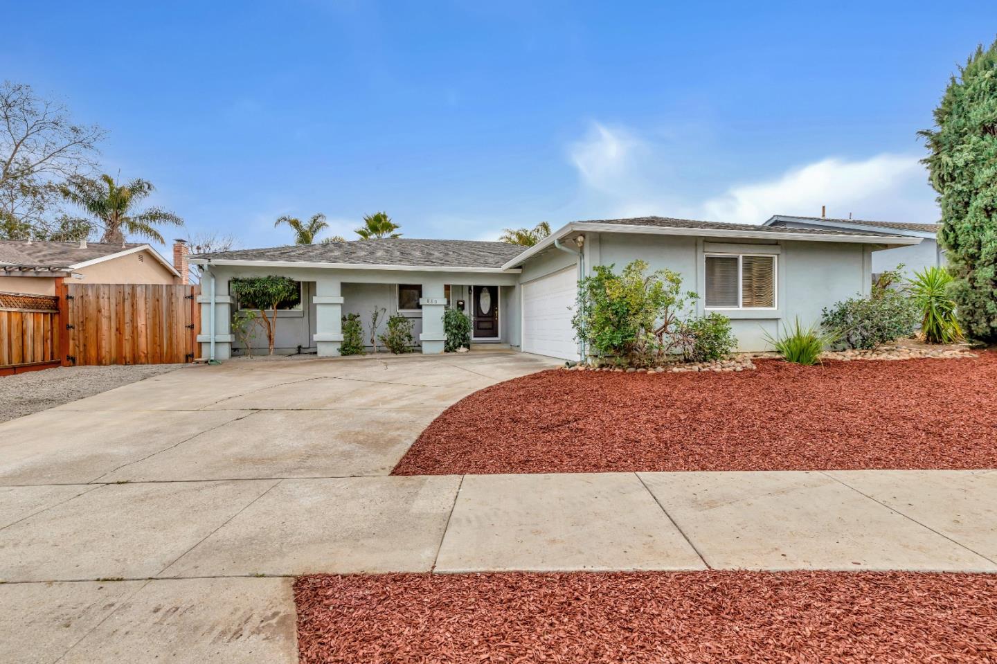 Detail Gallery Image 1 of 1 For 880 via Del Castille, Morgan Hill,  CA 95037 - 3 Beds | 2 Baths