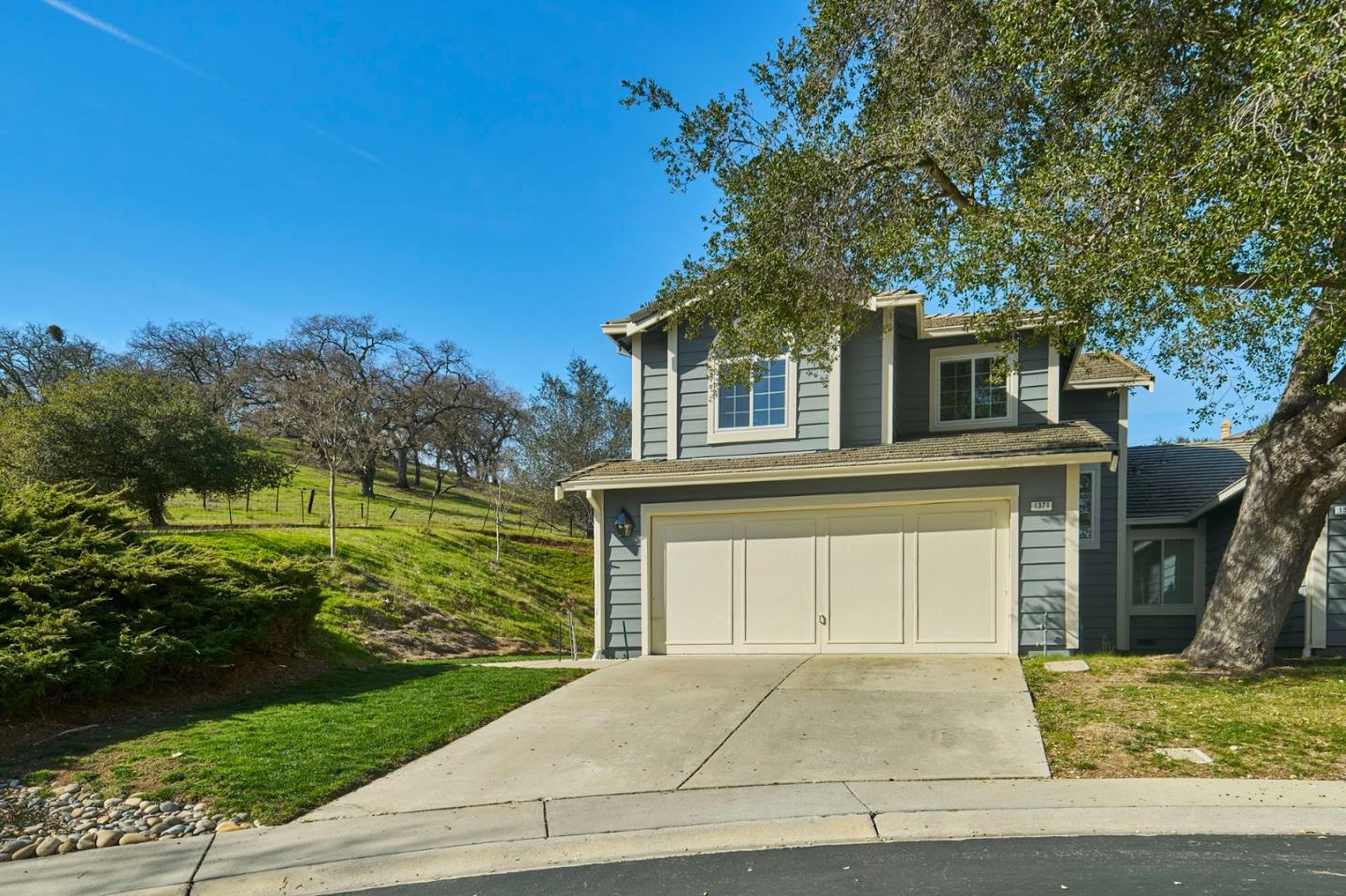 Detail Gallery Image 1 of 1 For 1371 Shelby Creek Ln, San Jose,  CA 95120 - 3 Beds | 2/1 Baths