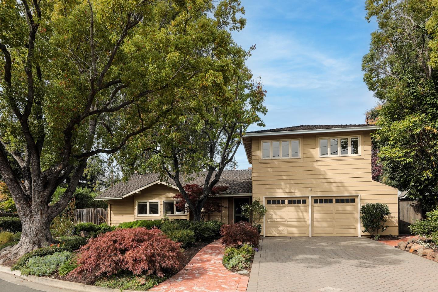 Detail Gallery Image 1 of 1 For 170 Pineview Ln, Menlo Park,  CA 94025 - 4 Beds | 3/1 Baths