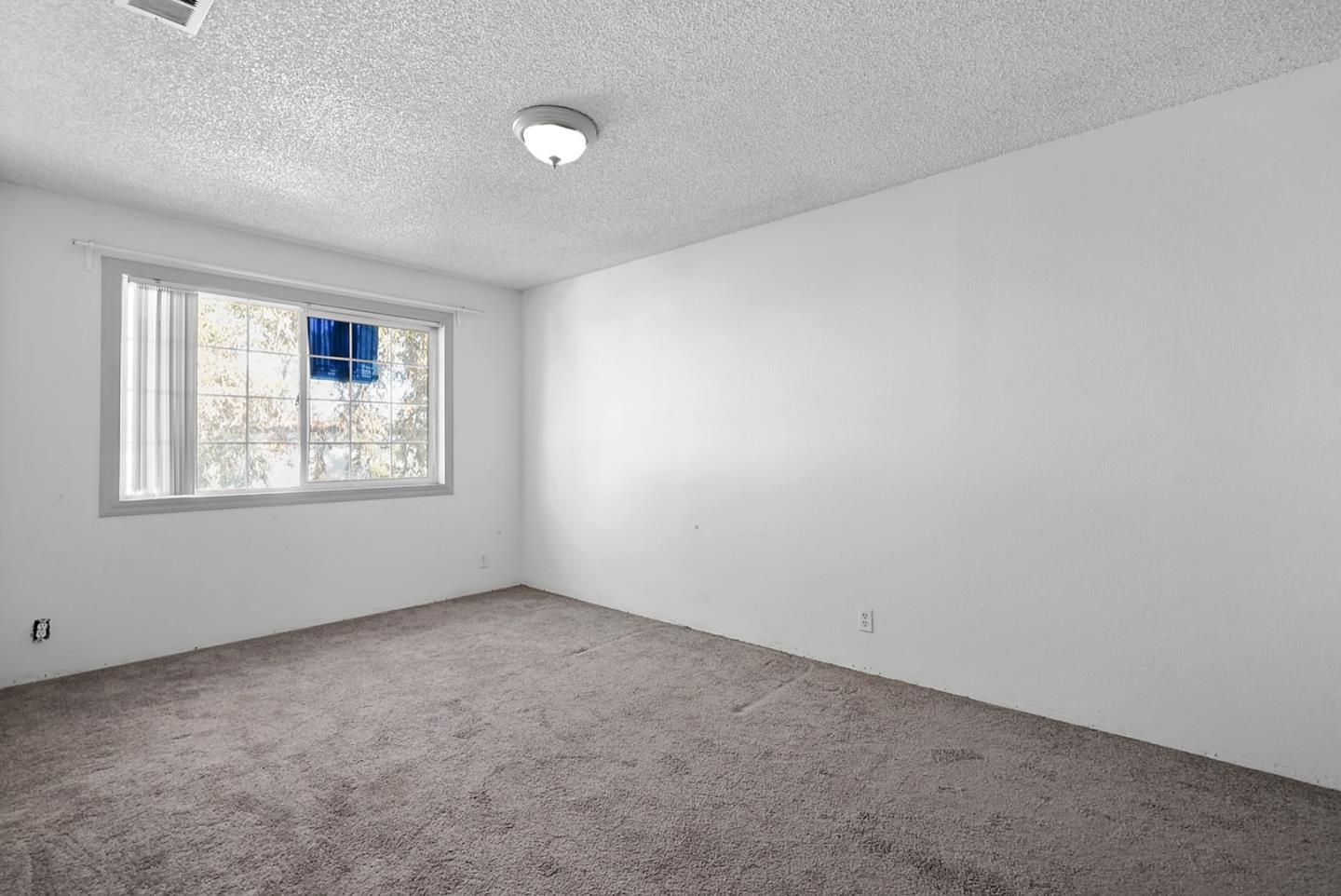 Detail Gallery Image 11 of 22 For 2963 Rose Ave, San Jose,  CA 95127 - 2 Beds | 1/1 Baths
