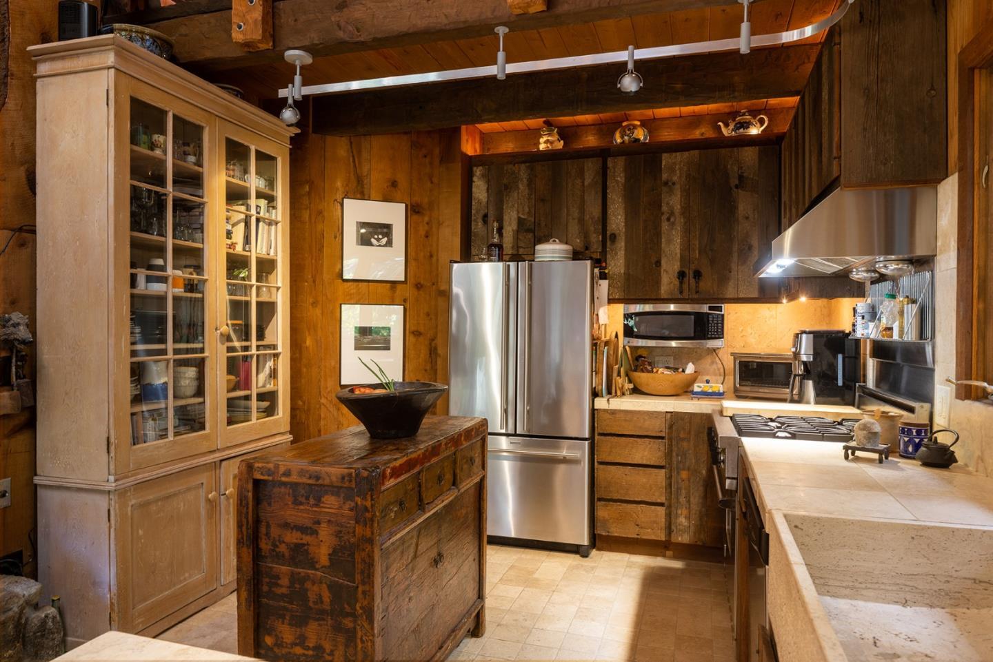 Detail Gallery Image 7 of 30 For 28180 Robinson Canyon Road, Carmel,  CA 93923 - 4 Beds | 4 Baths