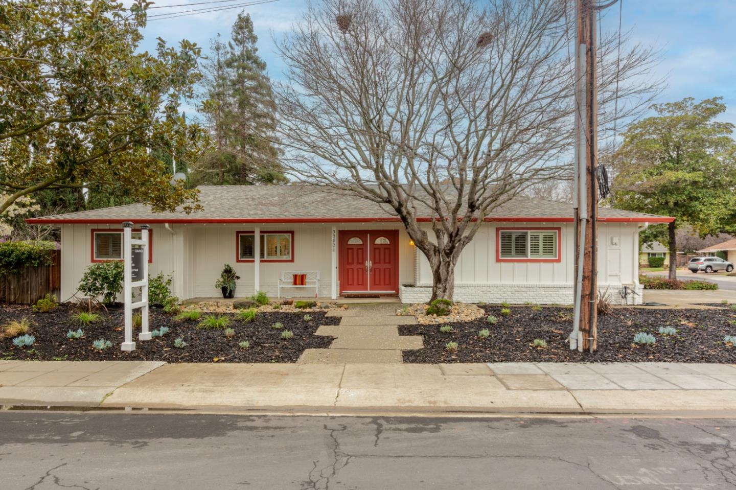 Detail Gallery Image 1 of 1 For 3080 Cowper St, Palo Alto,  CA 94306 - 3 Beds | 2 Baths