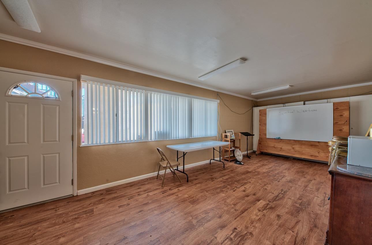 Detail Gallery Image 23 of 28 For 34 Rincon Ave, Salinas,  CA 93905 - – Beds | – Baths