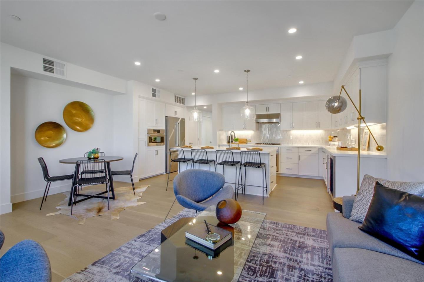 Detail Gallery Image 2 of 16 For 16295 Gellatt Ct #220,  Los Gatos,  CA 95032 - 2 Beds | 2 Baths