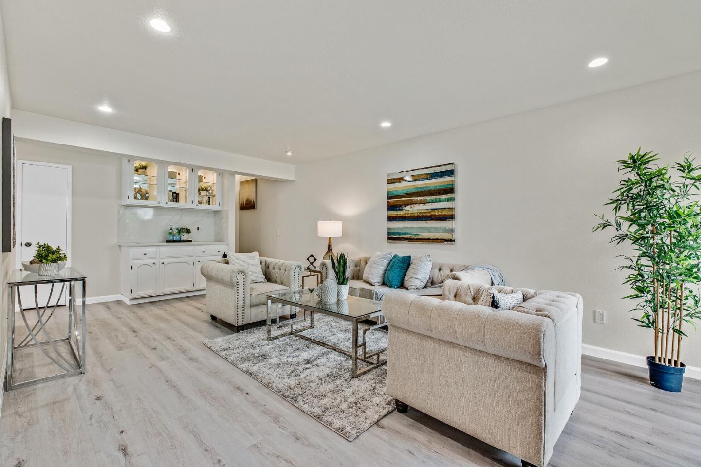 Detail Gallery Image 4 of 25 For 3755 Adriatic Way, Santa Clara,  CA 95051 - 3 Beds | 2/1 Baths