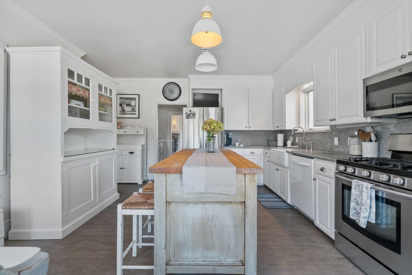 Detail Gallery Image 25 of 72 For 1000 Green Valley Rd, Watsonville,  CA 95076 - 4 Beds | 2 Baths