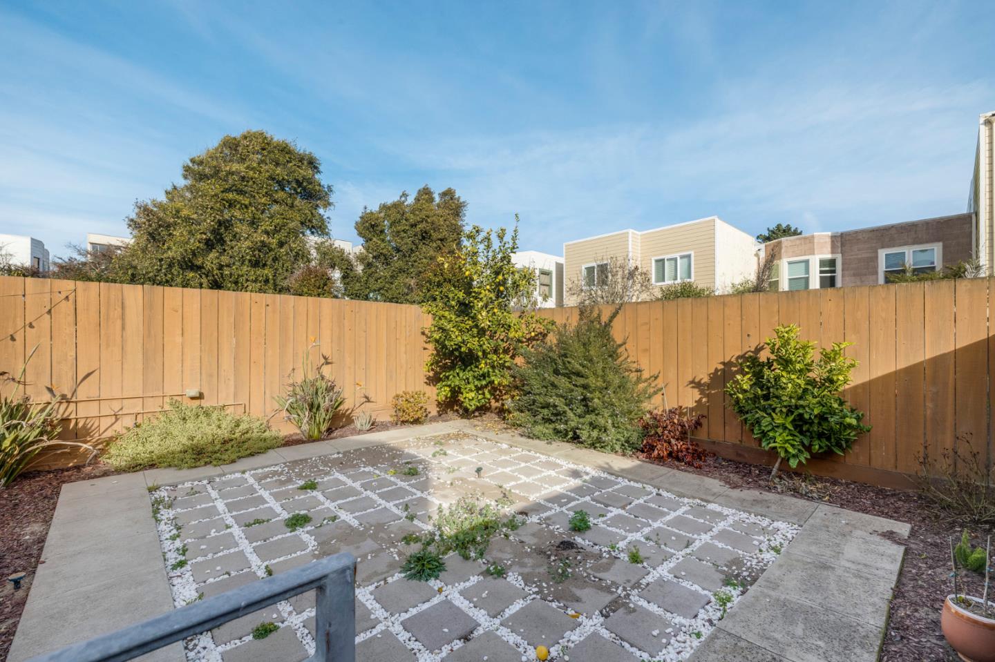 property-img