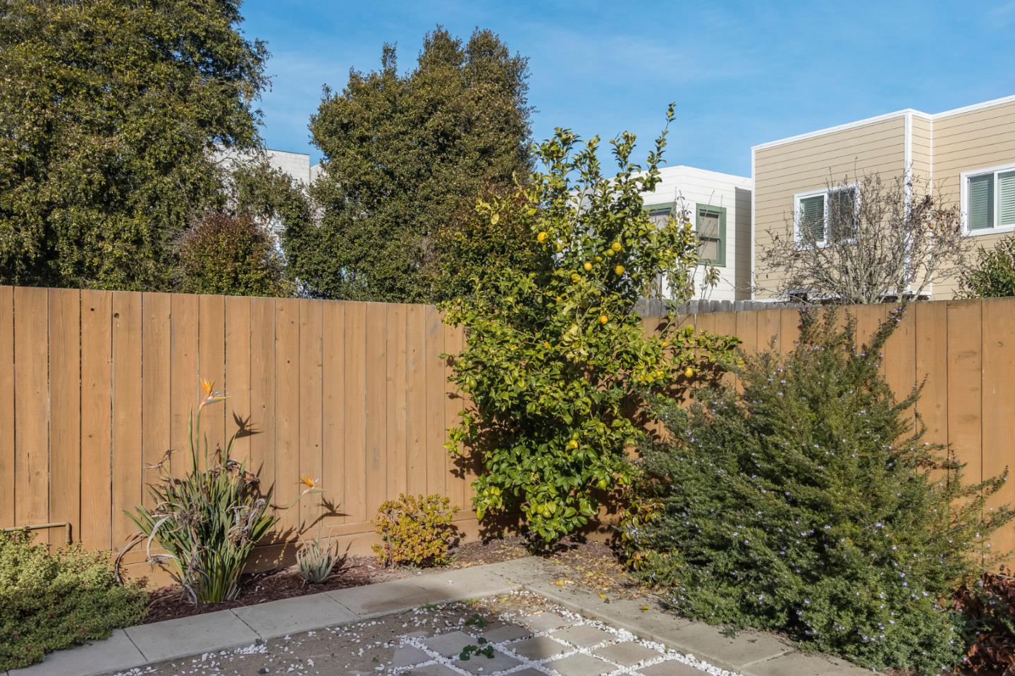 property-img