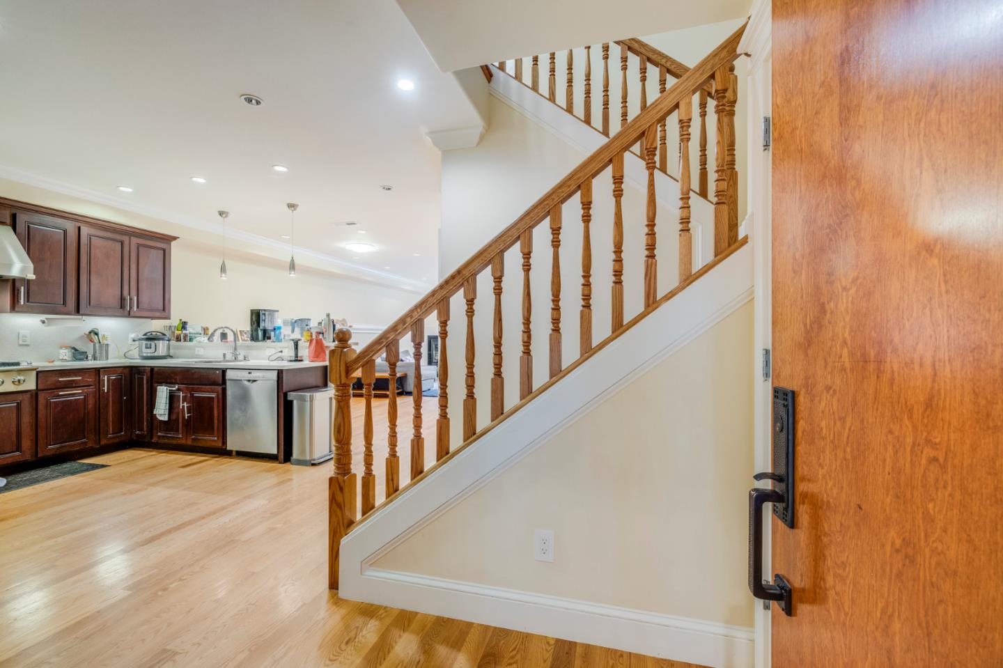property-img