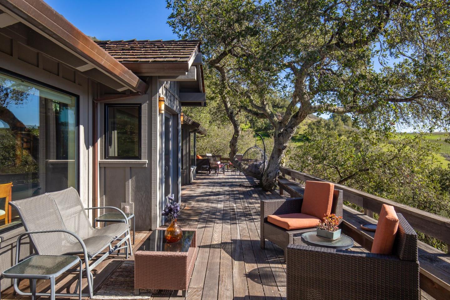 Detail Gallery Image 2 of 36 For 401 El Caminito, Carmel Valley,  CA 93924 - 2 Beds | 3 Baths