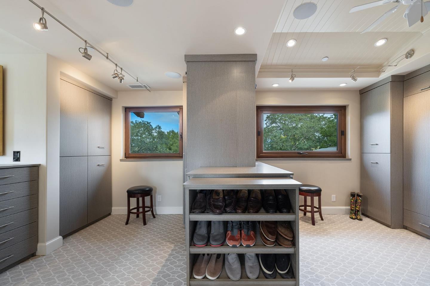 Detail Gallery Image 15 of 36 For 1385 Canada Rd, Woodside,  CA 94062 - 4 Beds | 3/2 Baths