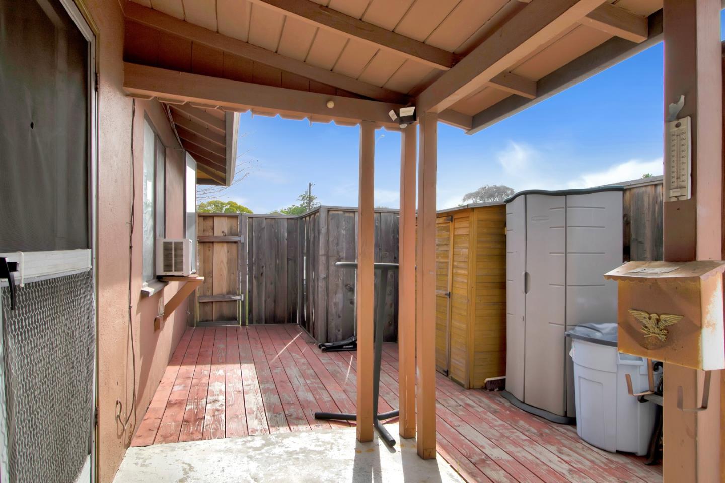 Detail Gallery Image 13 of 26 For 2085 Lynnhaven Dr, San Jose,  CA 95128 - 4 Beds | 2/1 Baths