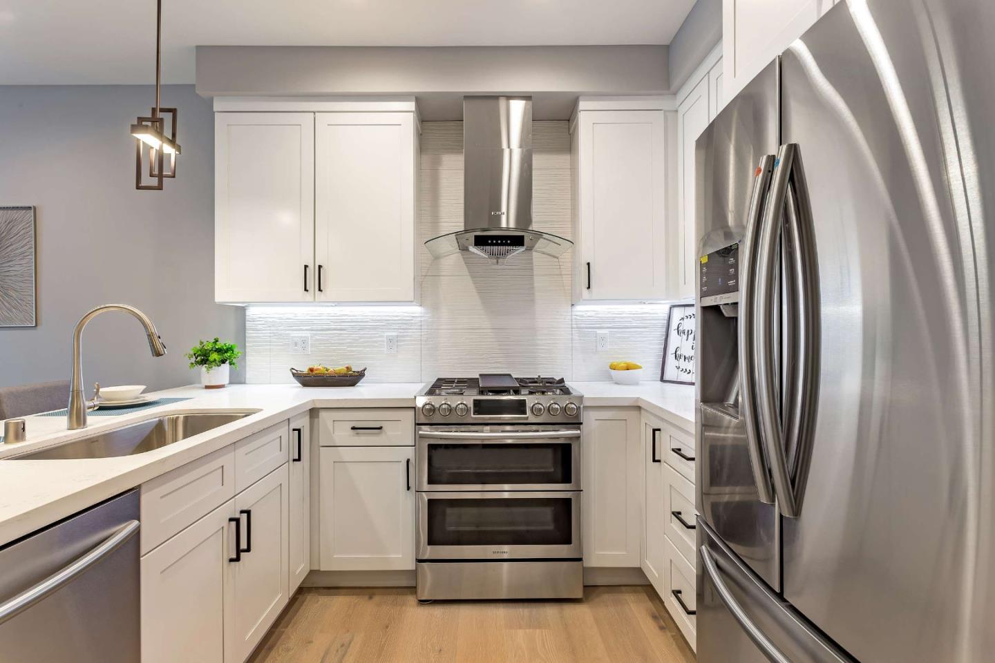 Detail Gallery Image 9 of 21 For 520 El Camino Real #202,  San Carlos,  CA 94070 - 2 Beds | 2 Baths