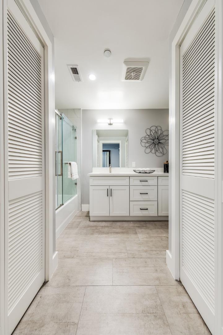 Detail Gallery Image 22 of 51 For 520 El Camino Real #201,  San Carlos,  CA 94070 - 2 Beds | 2 Baths