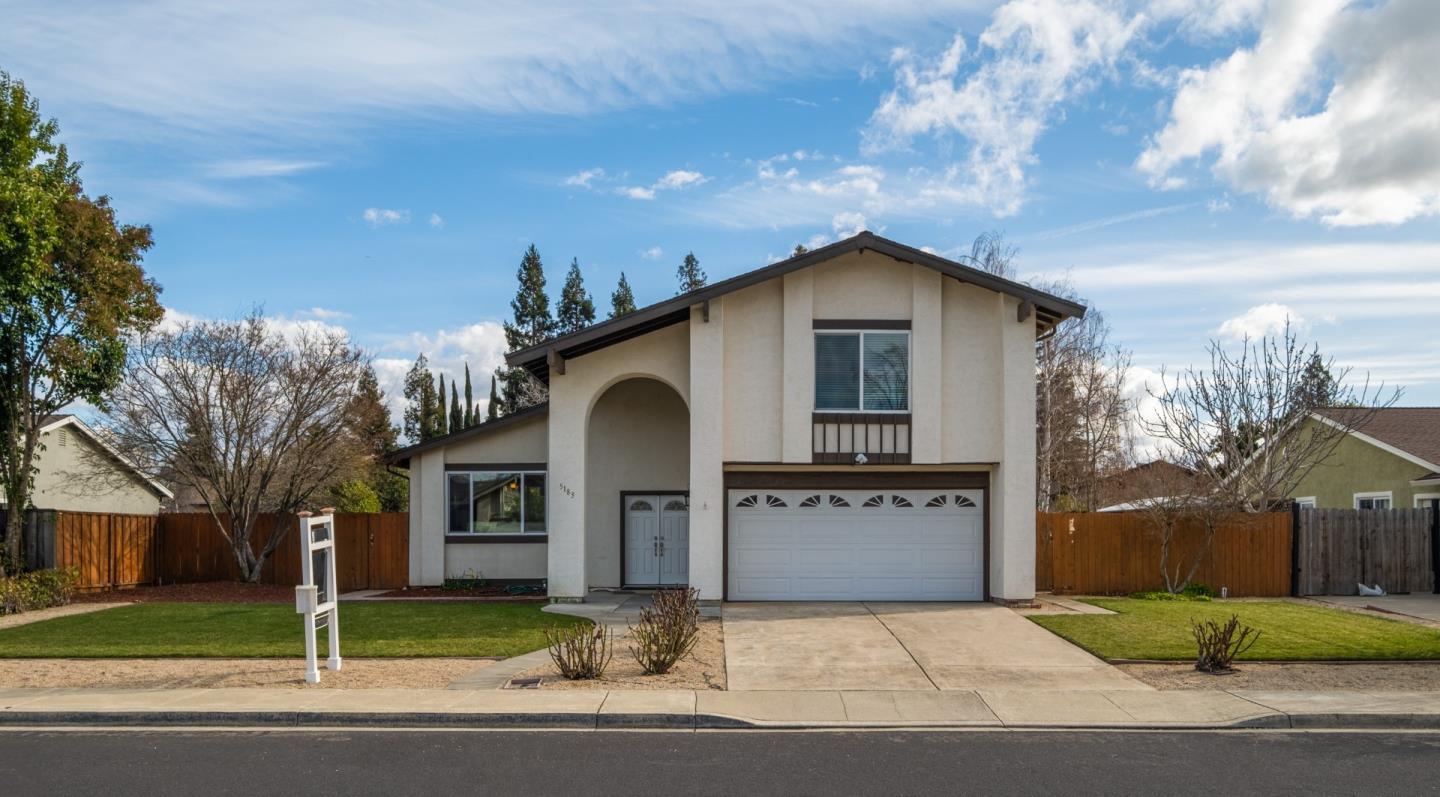 Detail Gallery Image 1 of 1 For 5183 Bianca Way, Livermore,  CA 94550 - 4 Beds | 2/1 Baths