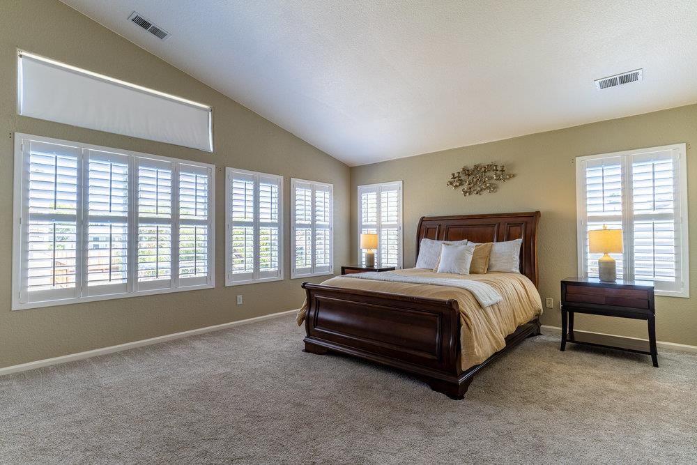 Detail Gallery Image 39 of 93 For 1232 Brook View Ct, Hollister,  CA 95023 - 5 Beds | 3/1 Baths