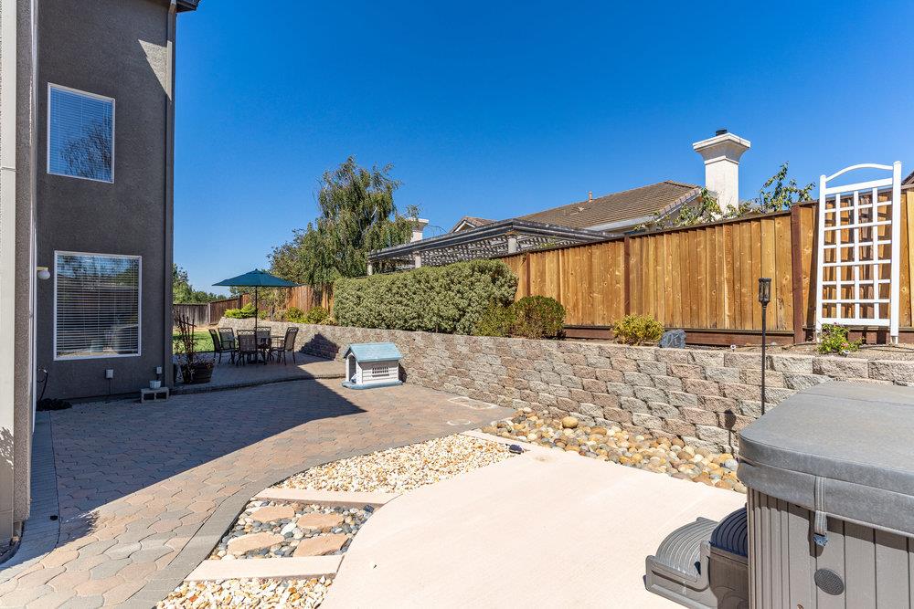 Detail Gallery Image 57 of 93 For 1232 Brook View Ct, Hollister,  CA 95023 - 5 Beds | 3/1 Baths