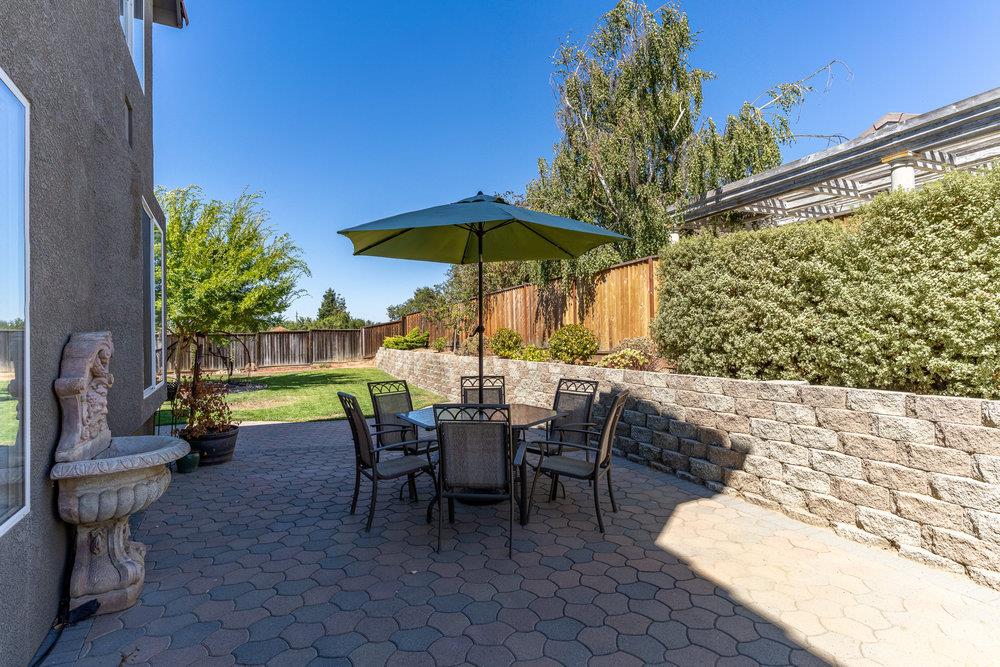 Detail Gallery Image 59 of 93 For 1232 Brook View Ct, Hollister,  CA 95023 - 5 Beds | 3/1 Baths