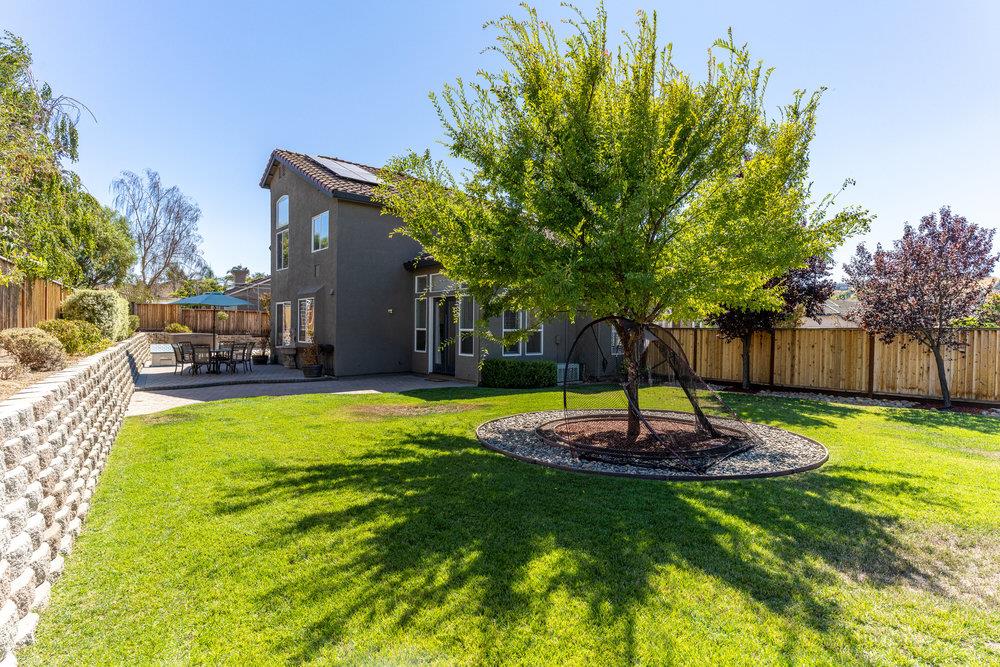 Detail Gallery Image 65 of 93 For 1232 Brook View Ct, Hollister,  CA 95023 - 5 Beds | 3/1 Baths