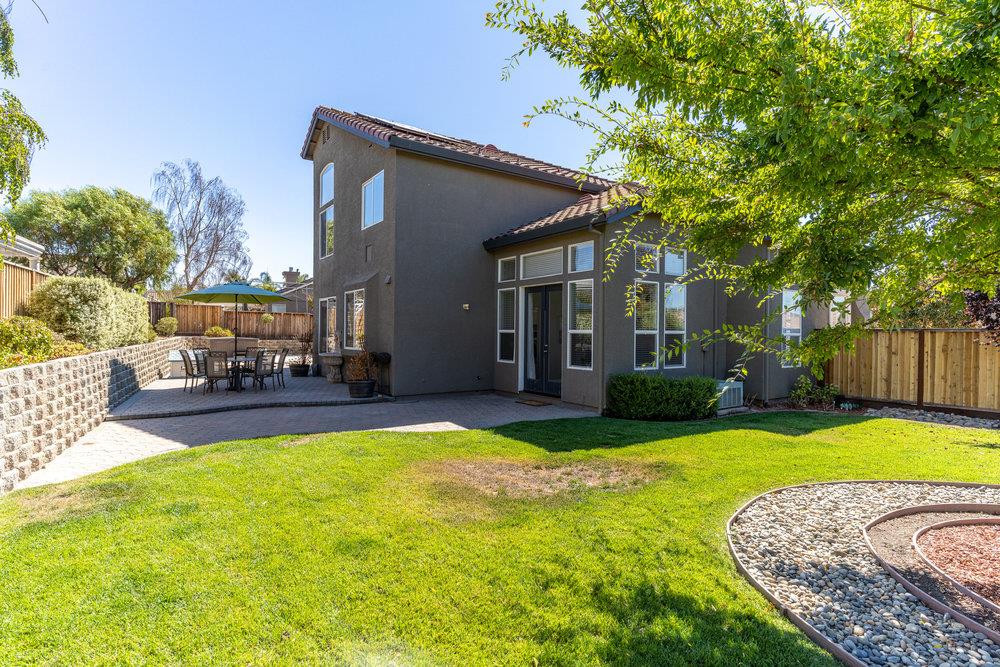 Detail Gallery Image 66 of 93 For 1232 Brook View Ct, Hollister,  CA 95023 - 5 Beds | 3/1 Baths