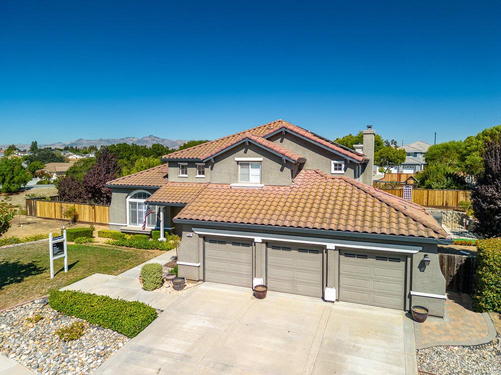 Detail Gallery Image 67 of 93 For 1232 Brook View Ct, Hollister,  CA 95023 - 5 Beds | 3/1 Baths