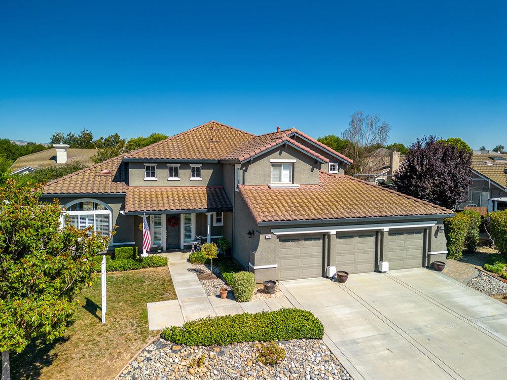 Detail Gallery Image 69 of 93 For 1232 Brook View Ct, Hollister,  CA 95023 - 5 Beds | 3/1 Baths