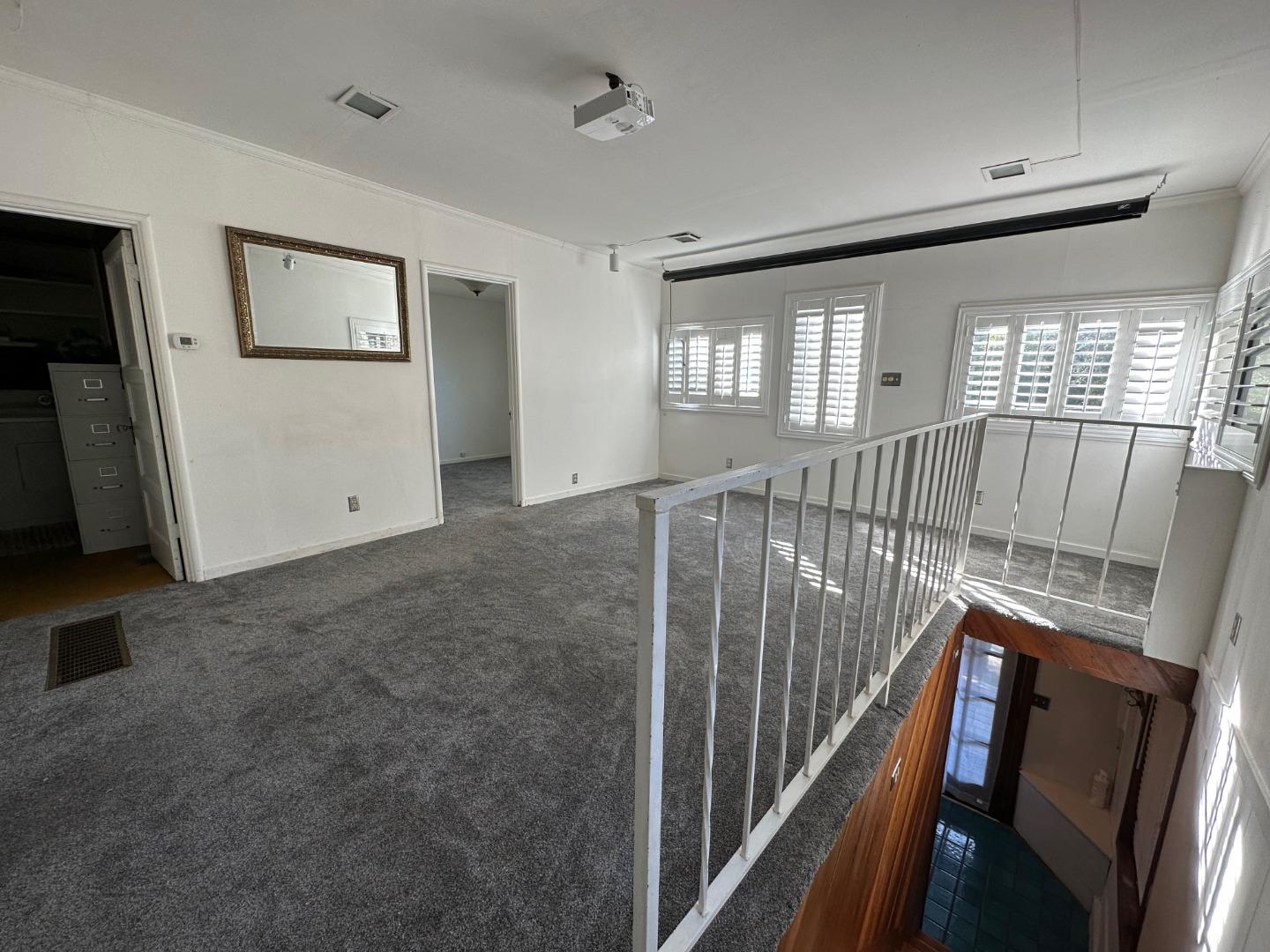 Detail Gallery Image 23 of 29 For 263 Ferndale Way, Redwood City,  CA 94062 - 3 Beds | 1 Baths