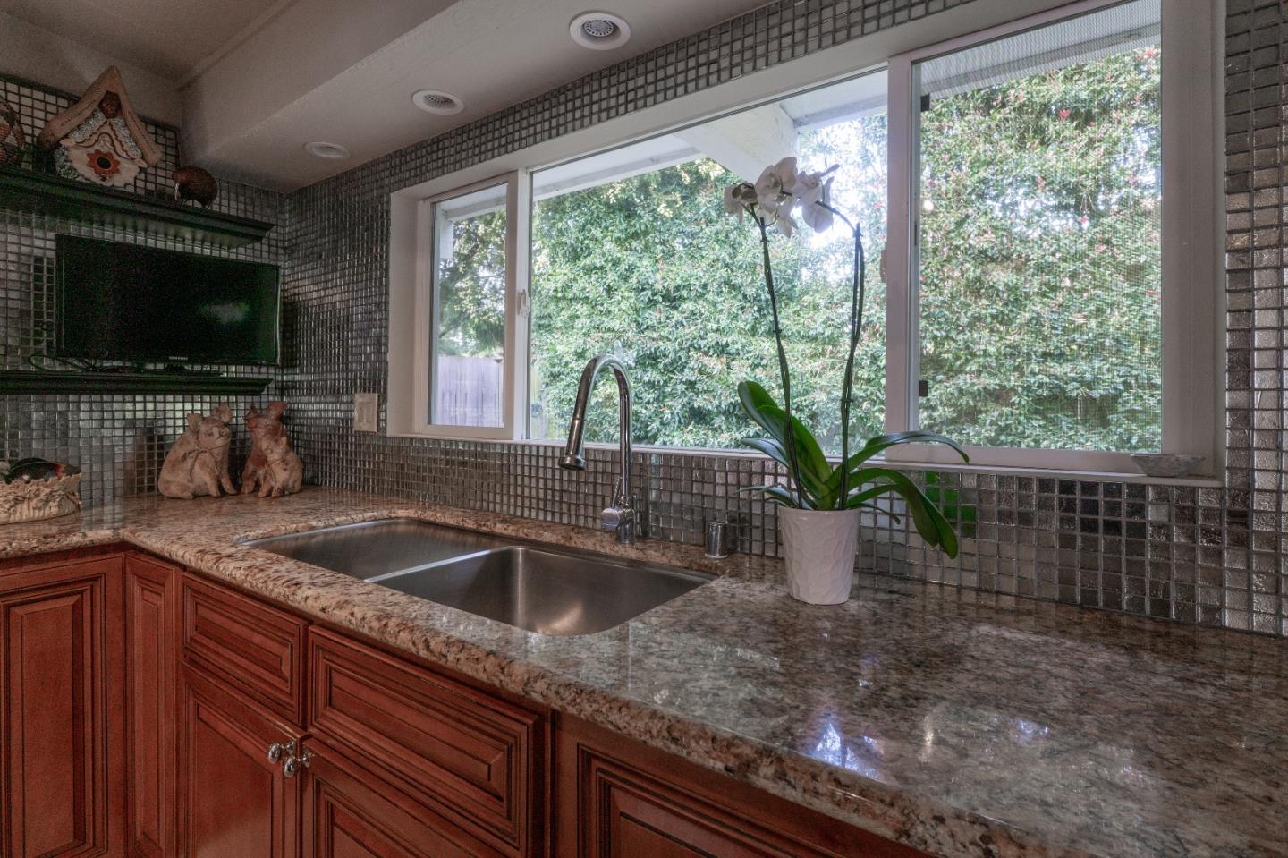 Detail Gallery Image 10 of 43 For 4021 El Bosque Dr, Pebble Beach,  CA 93953 - 4 Beds | 3 Baths