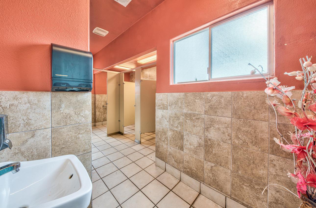 Detail Gallery Image 19 of 19 For 236 Williams Rd, Salinas,  CA 93905 - – Beds | – Baths