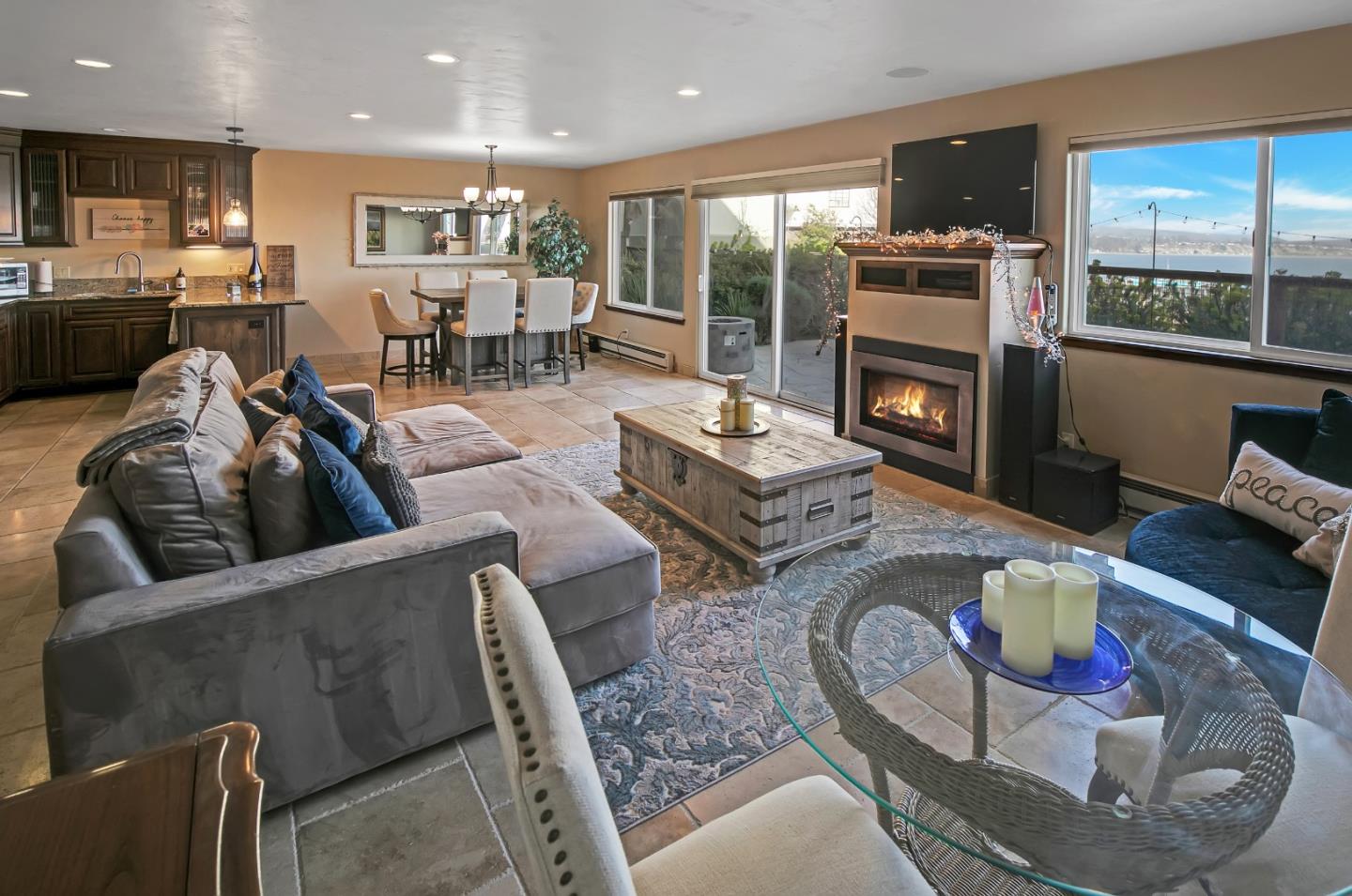 Detail Gallery Image 13 of 39 For 4820 Opal Cliff Drive #102,  Capitola,  CA 95010 - 2 Beds | 1 Baths