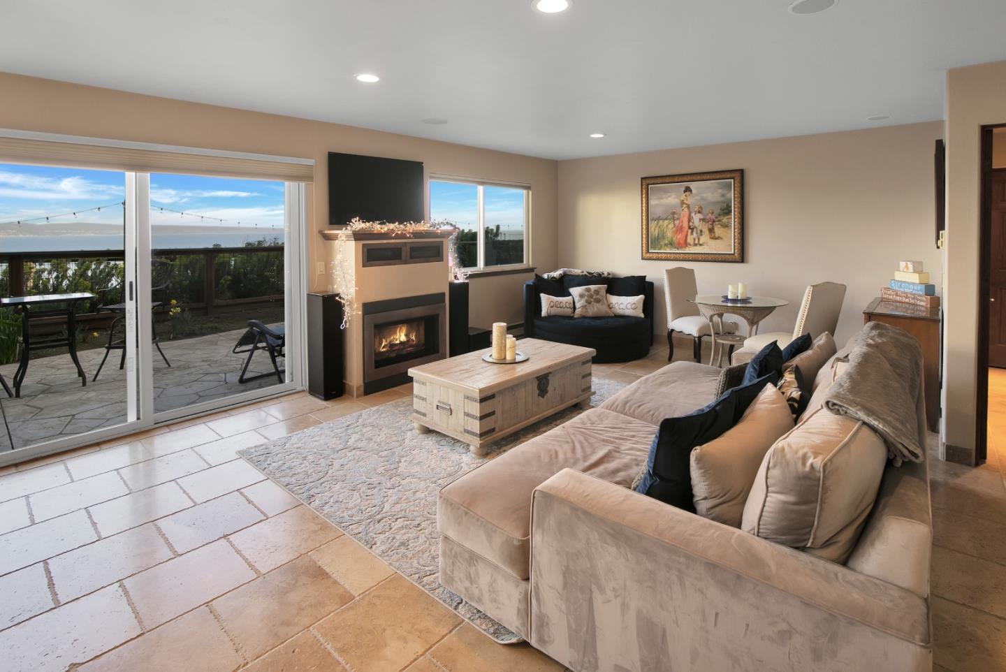 Detail Gallery Image 16 of 39 For 4820 Opal Cliff Drive #102,  Capitola,  CA 95010 - 2 Beds | 1 Baths