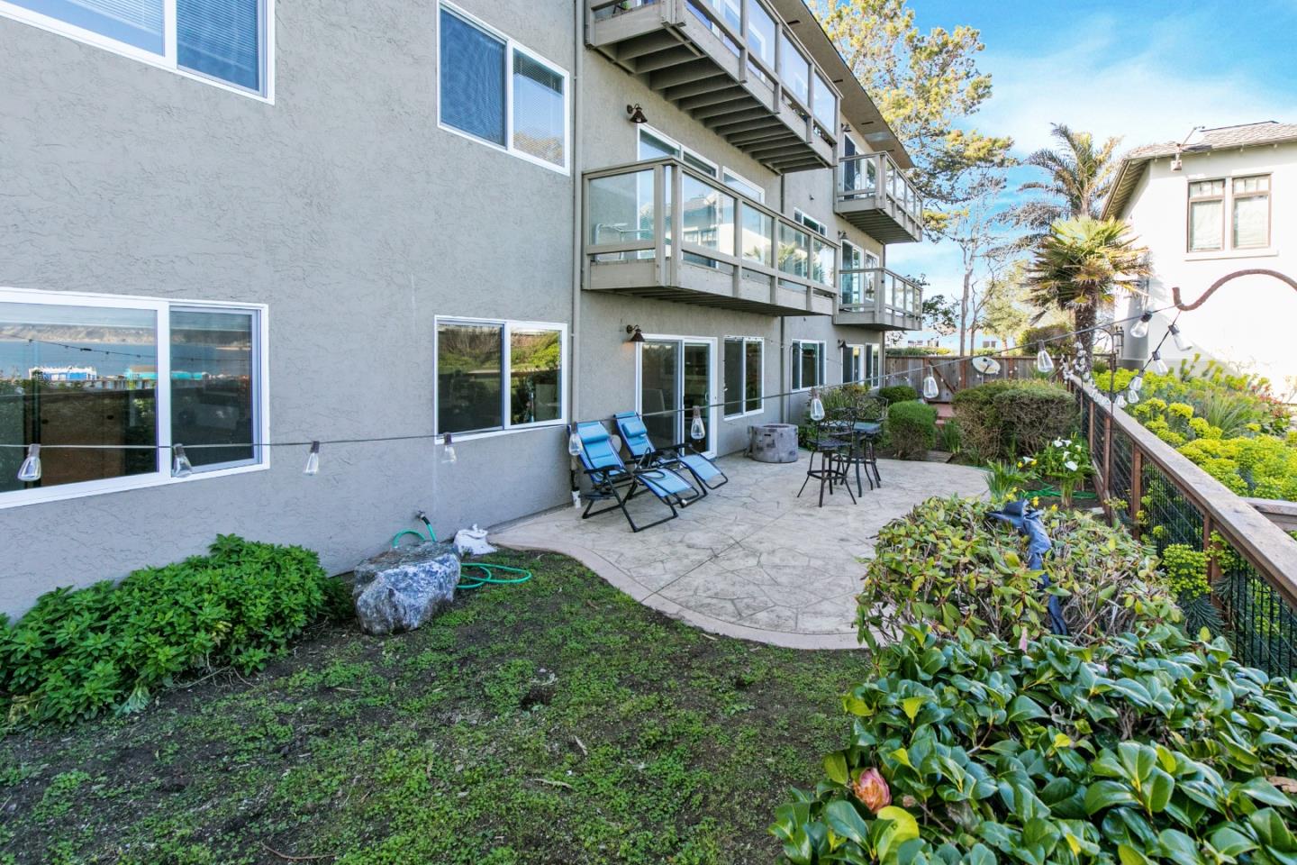 Detail Gallery Image 34 of 39 For 4820 Opal Cliff Drive #102,  Capitola,  CA 95010 - 2 Beds | 1 Baths