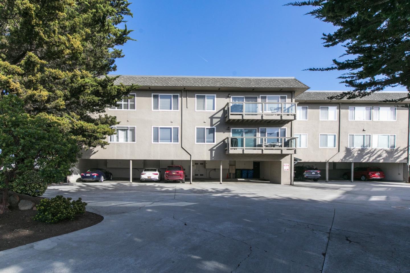 Detail Gallery Image 36 of 39 For 4820 Opal Cliff Drive #102,  Capitola,  CA 95010 - 2 Beds | 1 Baths