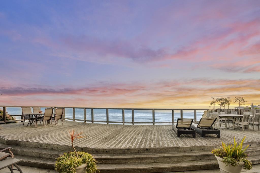 Detail Gallery Image 6 of 39 For 4820 Opal Cliff Drive #102,  Capitola,  CA 95010 - 2 Beds | 1 Baths