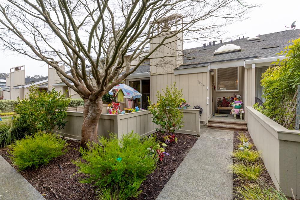 Detail Gallery Image 1 of 1 For 1009 via Tornasol, Aptos,  CA 95003 - 2 Beds | 2 Baths