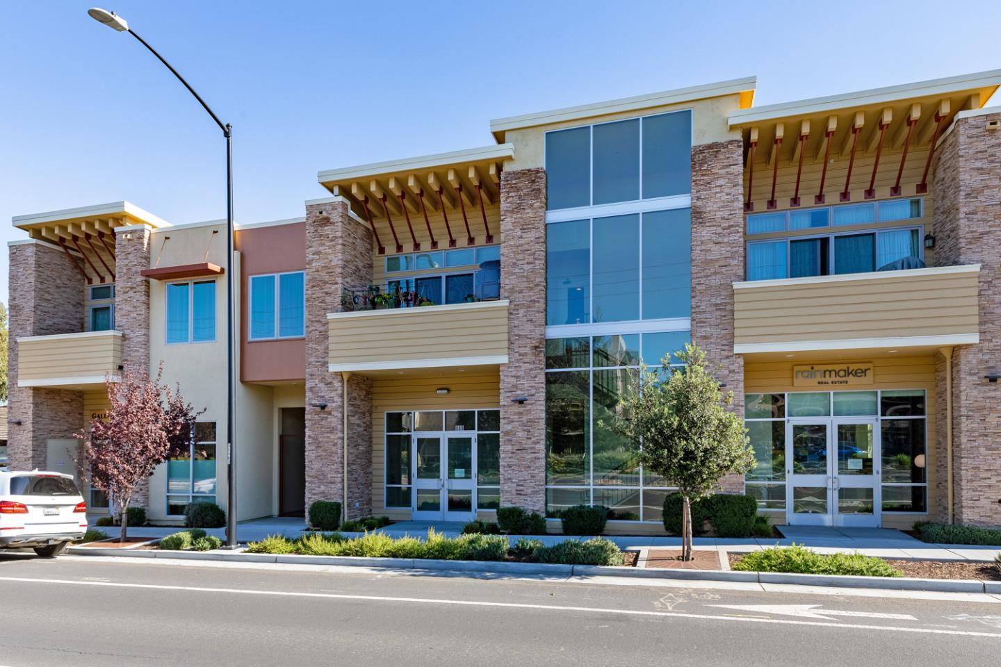 Detail Gallery Image 1 of 20 For 889 N San Antonio Rd #2010,  Los Altos,  CA 94022 - 2 Beds | 2 Baths