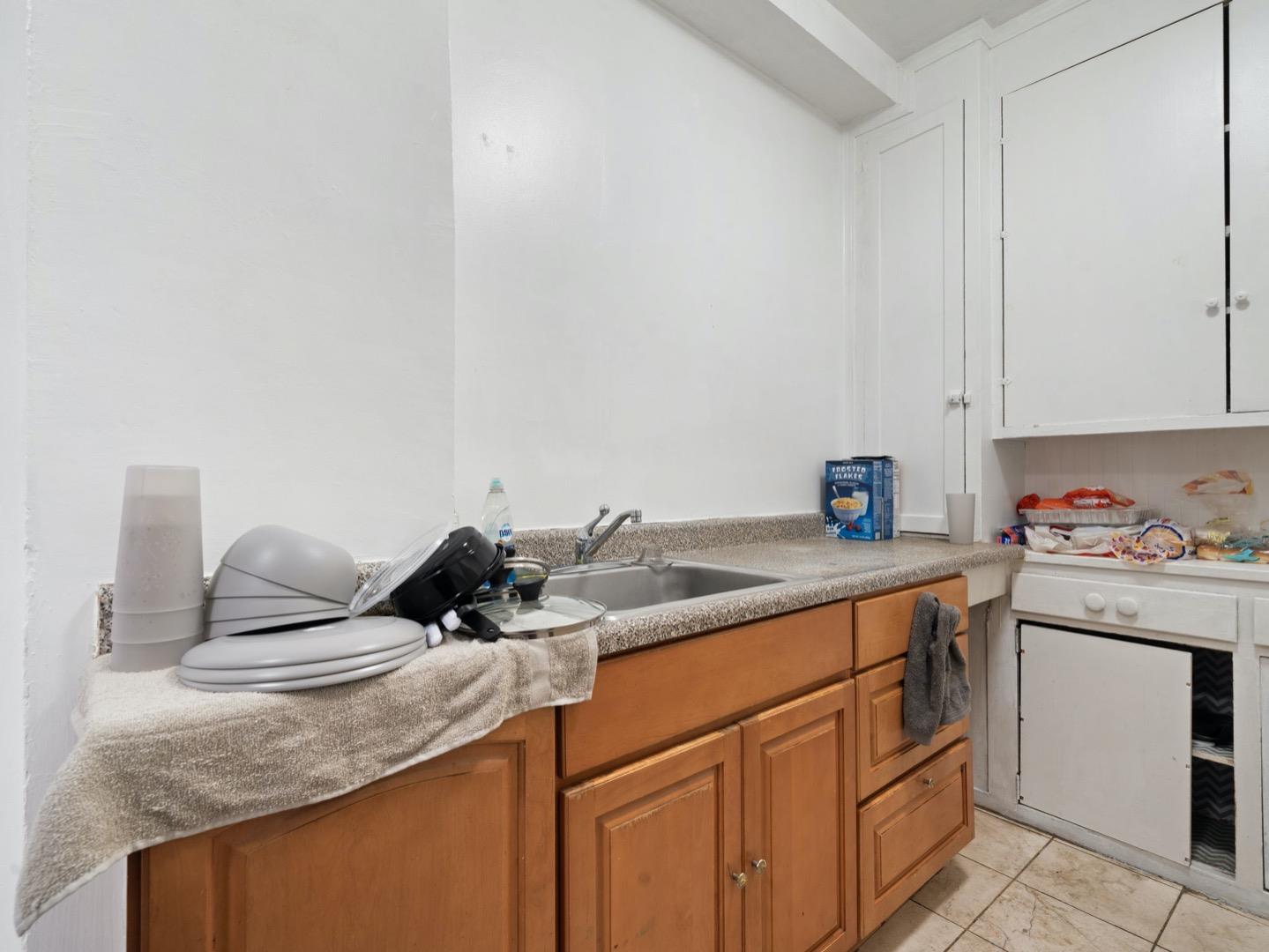 Detail Gallery Image 17 of 43 For 725 Hyde St, San Francisco,  CA 94109 - – Beds | – Baths
