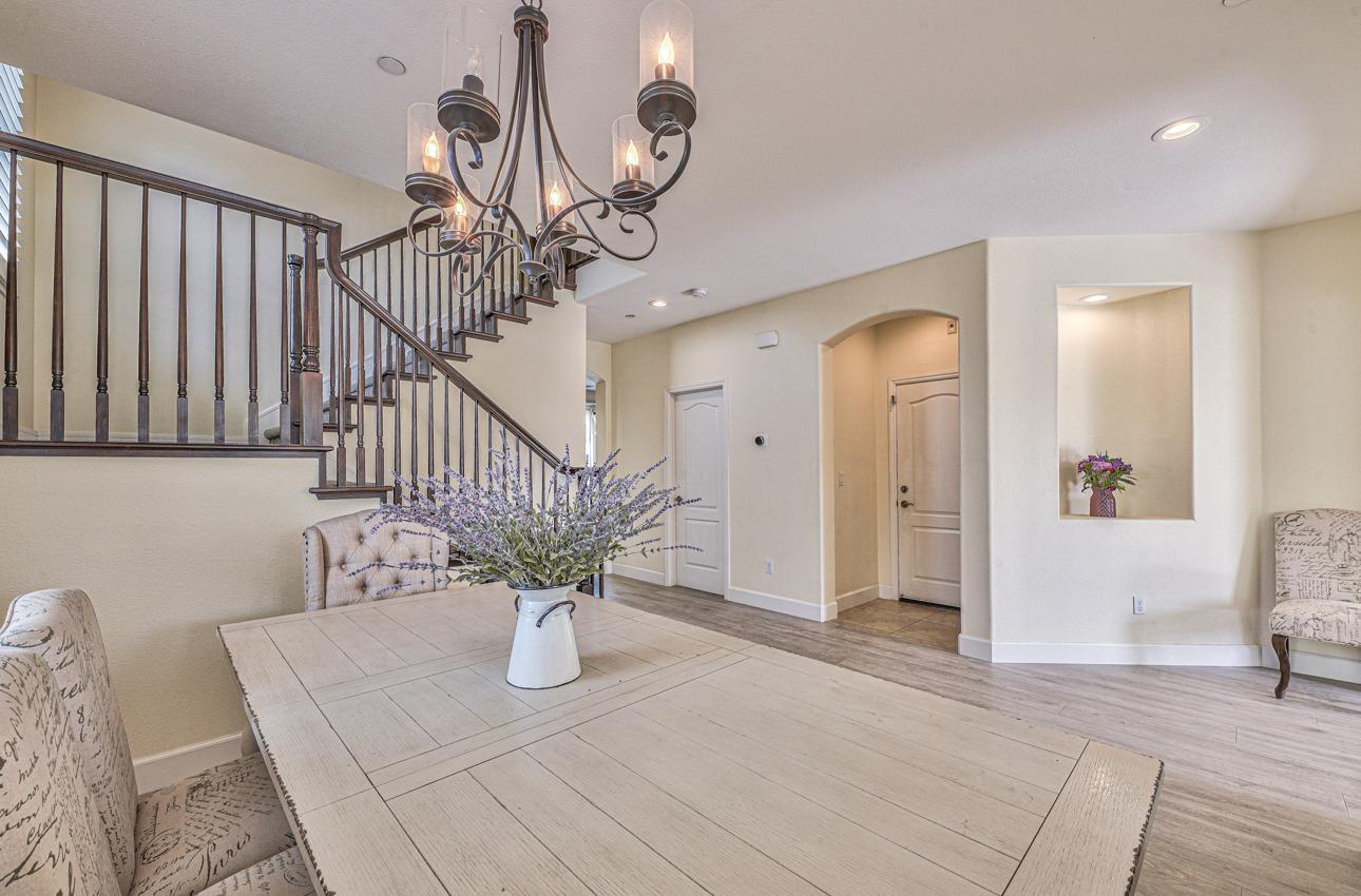 604 Calais Ct, Hollister, CA 95023 photo 12