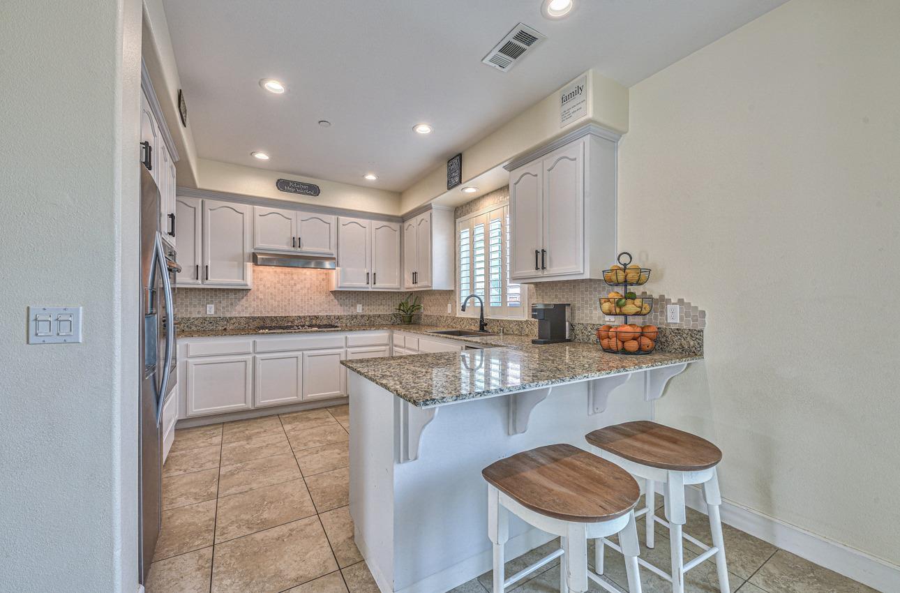 604 Calais Ct, Hollister, CA 95023 photo 14