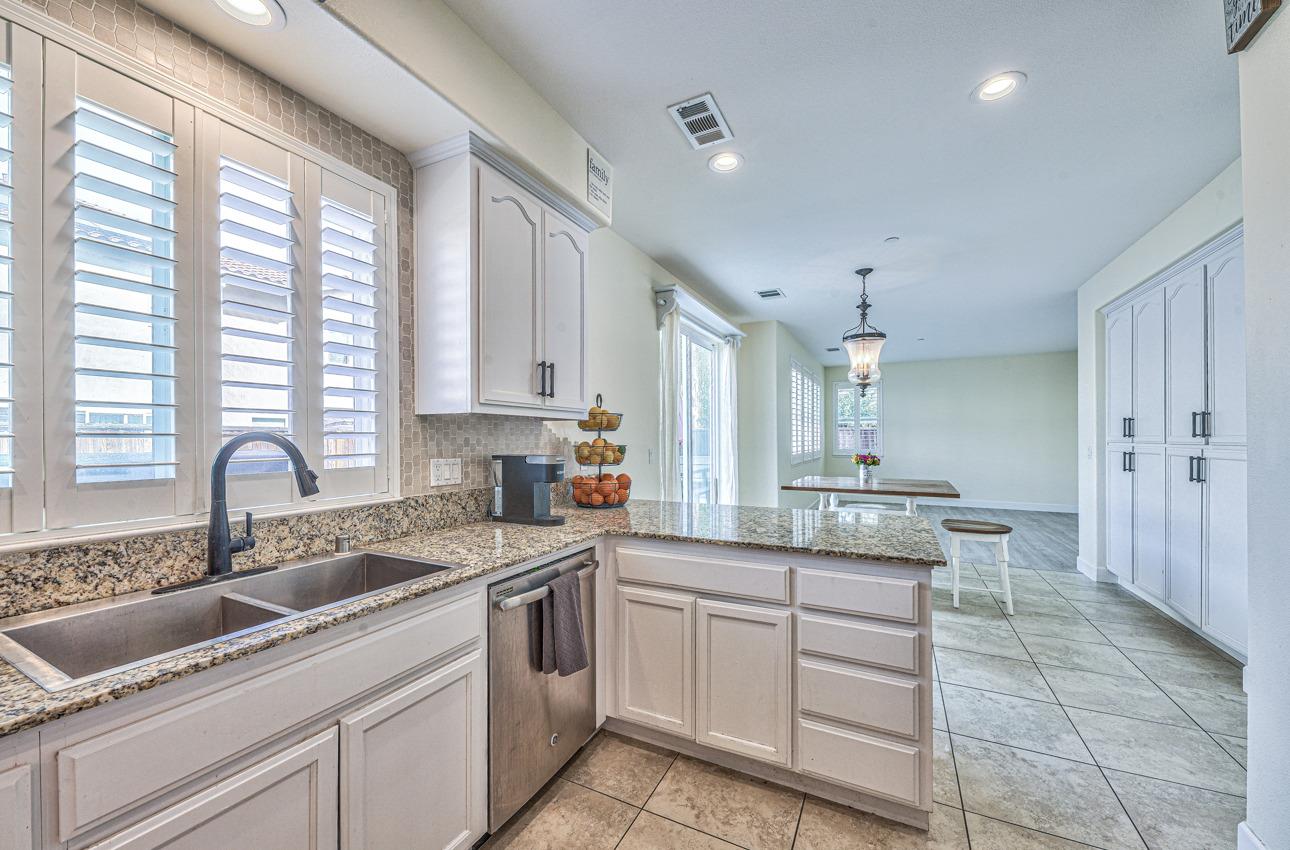 604 Calais Ct, Hollister, CA 95023 photo 17